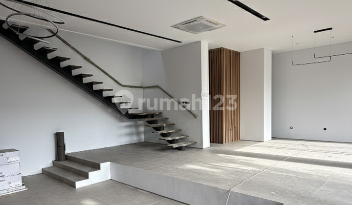 Luxury Brand New Architect Design 3-Storey Ready-to-Occupy House in BSD Foresta, Tangerang 2