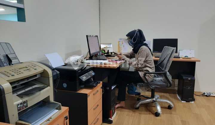 Disewakan/dijual Gudang Di Taman Tekno Bsd