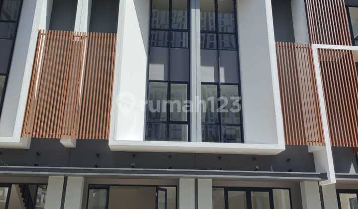 Disewakan Ruko Akasa Promenade 3 Lantai BSD City, Tangerang Selatan