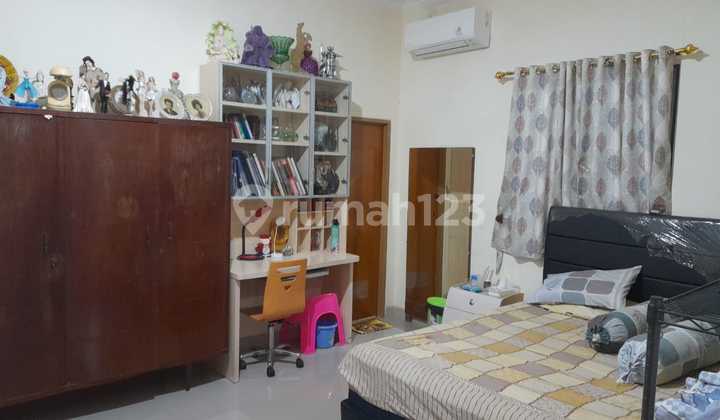 For Sale. House. Two-Story. Mango Besar. Fronting Main Road. Area 143M2. 2