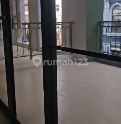 Disewakan Rukan Euro Asia Pik2 Luas 50 M2