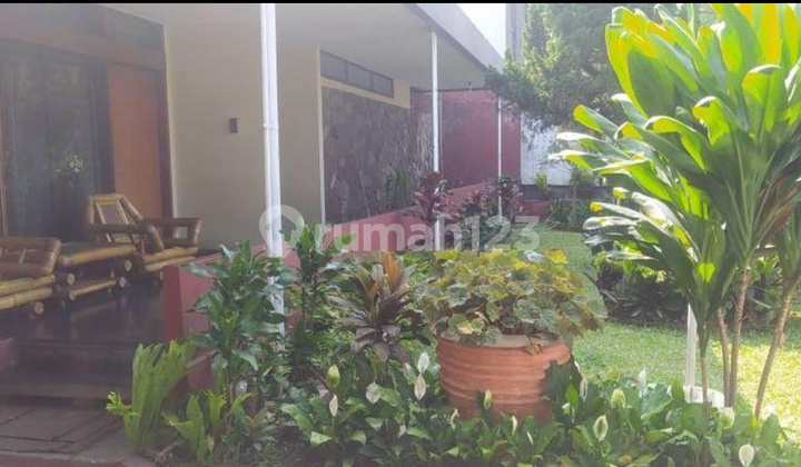 For Sale Riau Wing House Bandung. Quiet Location For Sale Riau Wing House Bandung. Quiet Location