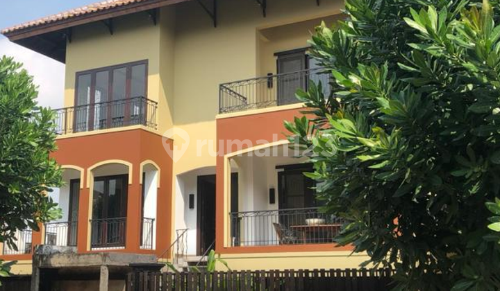 Rasakan Hidup Prestisius di PIK: Dengan Pool & Basement 