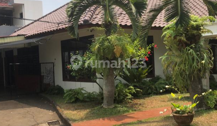 Eksklusif Rumah 2.734 m² di Cilandak: Rumah Luas dan Nyaman