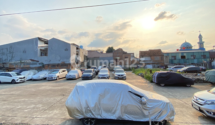Tanah 2.950 m² Matraman, Jakarta Timur: depan jalan raya utama 2