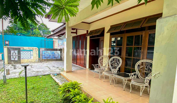 RUMAH LAMA BANGUNAN KOKOH SIAP HUNI TANAH KUSIR JAKARTA SELATAN RUMAH LAMA BANGUNAN KOKOH SIAP HUNI TANAH KUSIR JAKARTA SELATAN