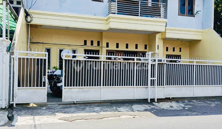 KOST HOUSE 12 UNITS STRATEGIC LOCATION IN MAMPANG PRAPATAN