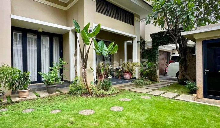 RUMAH LOKASI STRATEGIS KEMANG DESIGN TROPIS MODERN DALAM KOMPLEK