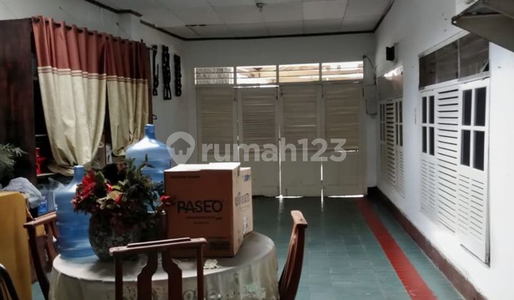 Rumah Lama Hitung Tanah di Lokasi Strategis Kebayoran Baru 2
