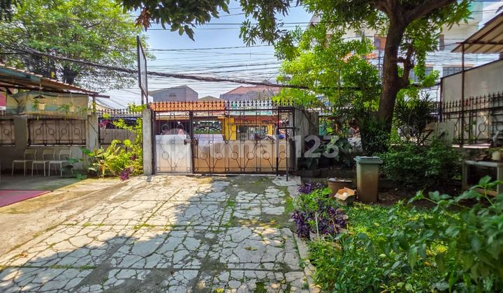 RUMAH & KIOS POSISI HOEK CIPULIR, KEBAYORAN LAMA, JAKARTA SELATAN 2
