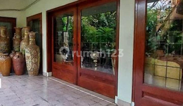 Murah!! Rumah Siap Huni Dengan Halaman Luas dan Kolam Renang Murah!! Rumah Siap Huni Dengan Halaman Luas dan Kolam Renang