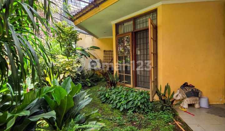 Rumah Kebayoran Baru Lokasi Strategis Dekat MRT dan Lingkungan Tenang & Asri