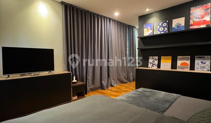 RUMAH TOWNHOUSE TROPIS CONTEMPORER LEBAK BULUS AREA 2