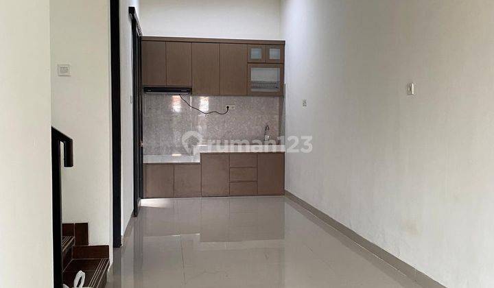 Disewakan Rumah Semi Furnished Minimalis Manyar Tirtoasri, dekat Manyar Jaya, Indah, Wisma Mukti, Klampis Anom, Semolo, Nginden 2