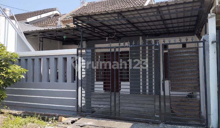 Dijual Rumah Terawat Siap Huni di Kedanyang, Dekat Wringinanom, Manyar, Gresik Kota Baru