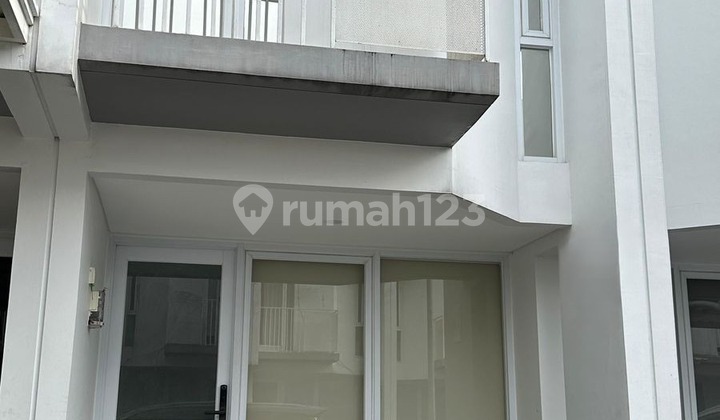 House For Rent Fresh Feels New! Myza Cluster BSD City! 2