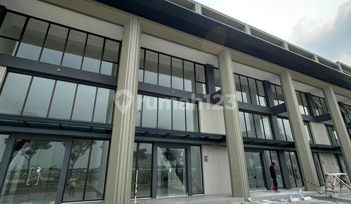 Strategis! Hampton Studio Loft 3 Lantai Hadap Jalan Boulevard Strategis! Hampton Studio Loft 3 Lantai Hadap Jalan Boulevard