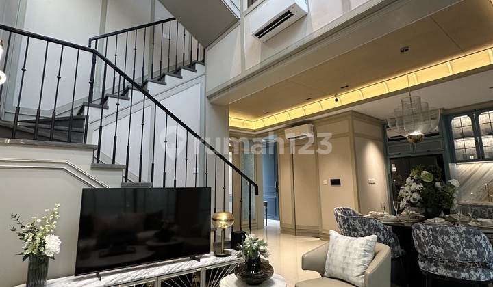 Cantik Banget!Rumah 3 Lantai Luas 120 Lokasi Emas Gading Serpong!