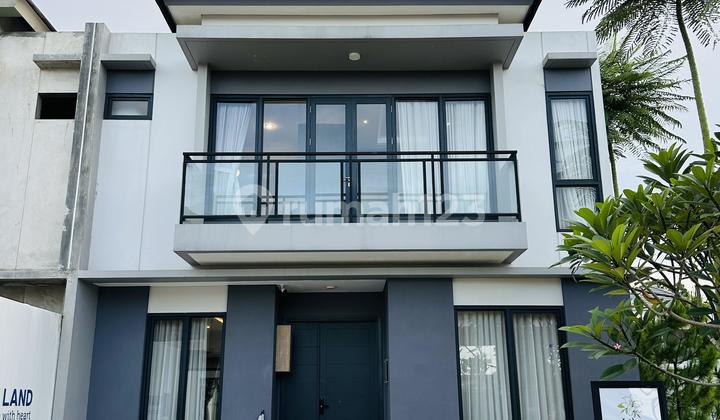 Rumah 2 M-An Desain Modern & Elegan Cluster Lily Paramount Petals