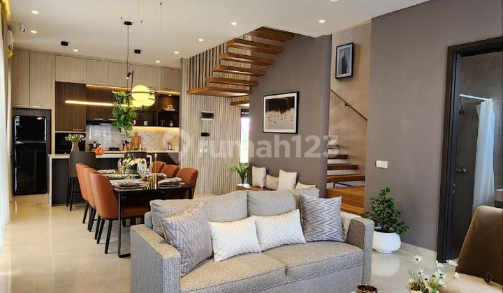 Rumah 3 Lantai Sertifikat SHM BSD City Dekat Kampus Prasmul dan Mall Aeon BSD 2