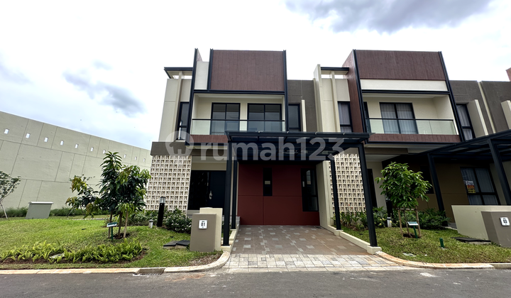 LAST STOCK! Rumah Hook Siap Huni 2 Lantai Selangkah UMN LAST STOCK! Rumah Hook Siap Huni 2 Lantai Selangkah UMN