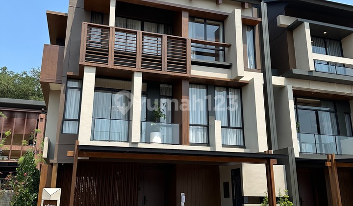 Aesthetic Japanese-style 3-Story House Only 4 M-An!