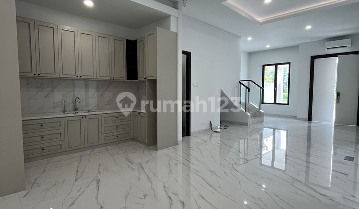 Turun Haga! Hunian Cantik 2 Lantai di Pusat Kawasan Premium 2