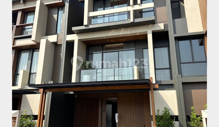 Hunian Cantik Ala Jepang Lebar 8 SHM Dekat Stasiun Terbaru!