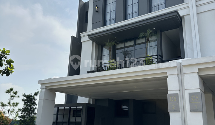 Rumah Sultan 3 Lantai Cluster Armont BSD City