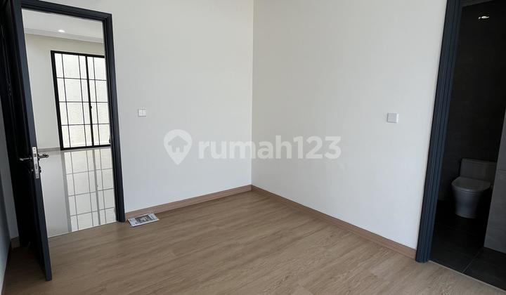 Rumah Baru Modern Luxury 3 Lantai Harga Start 4,3 M-An! 2