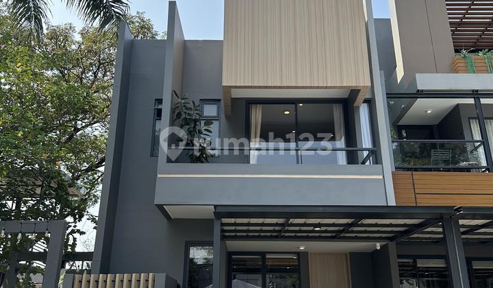 Rumah Lebar 6 2 Lantai di Kawasan Premium BSD SHM