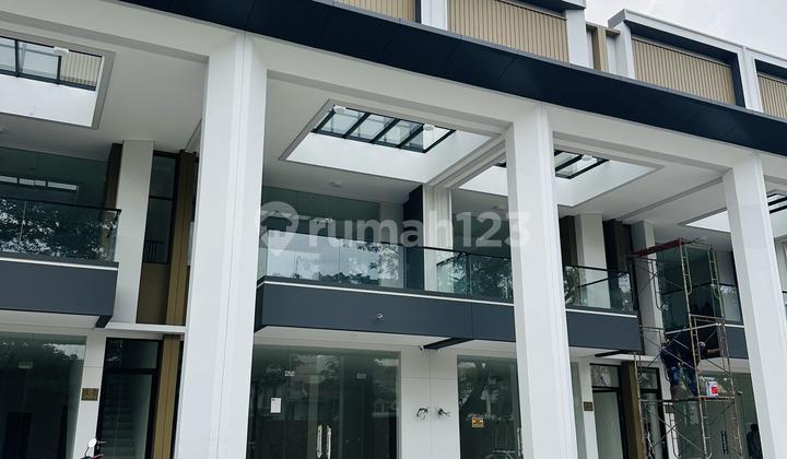 Yang Baru Digading Serpong! Ruko Ready Stock 3 Lantai 3 M-An!