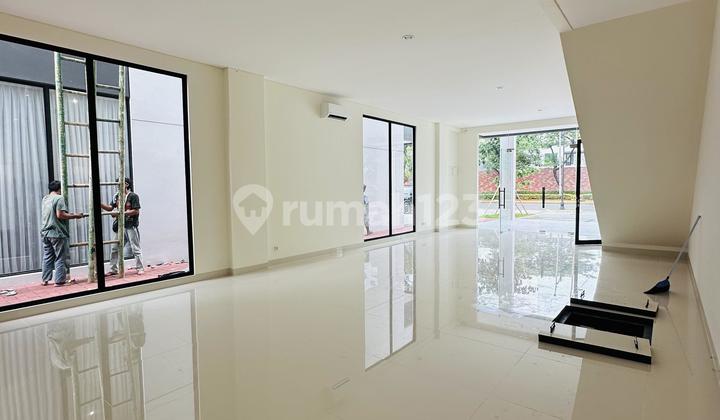 Buruan! Ruko Baru Desain Modern 3 Lantai Usaha Auto Cuan!