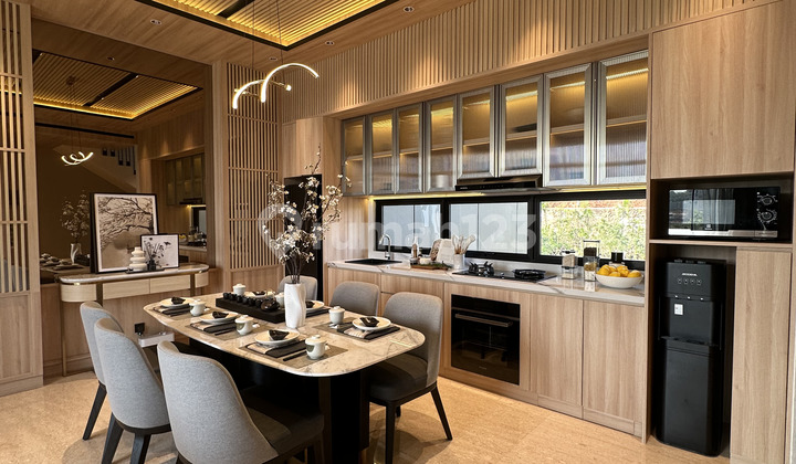 Friendly Price! Spacious 160 Square Meter House with 3 Floors in Wynyard BSD 2