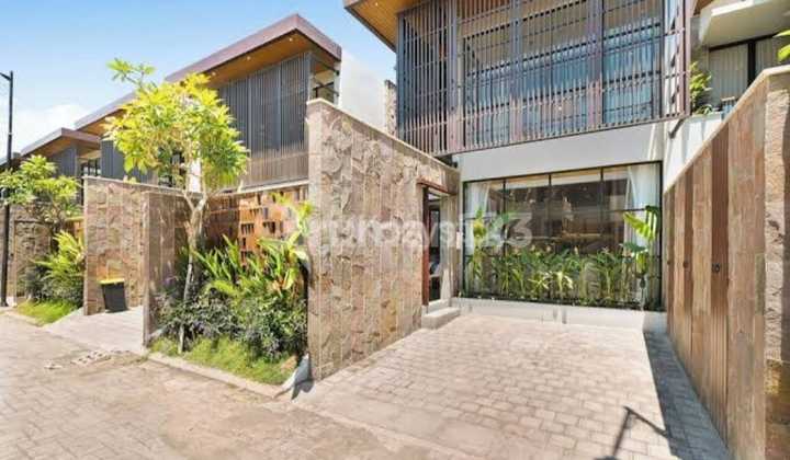 Modern Fully Furnished Villa in Canggu Bali