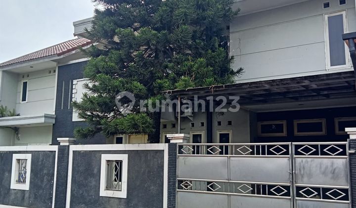 Rumah 2 Lantai Besar Sangat Murah di Taman Holis Indah, Bandung 2
