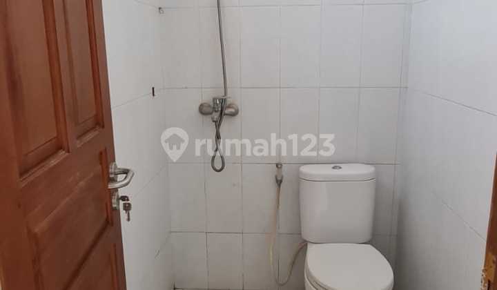 Rumah bisa untuk Usaha Lokasi Sayap Bengawan, Bandung 2