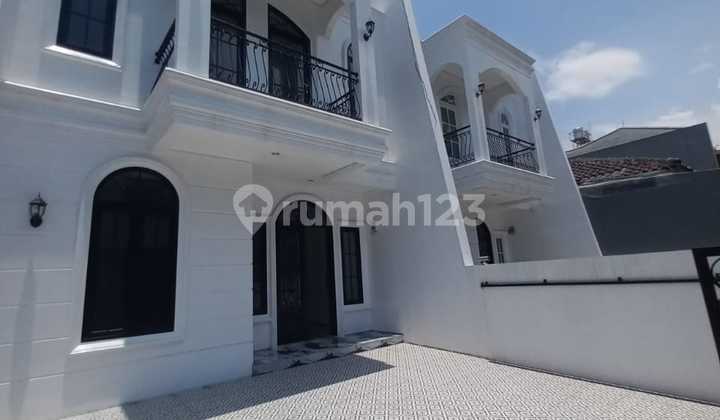 Rumah Bagus Modern Minimalis Jl. BKR Kota Bandung Rumah Bagus Modern Minimalis Jl. BKR Kota Bandung