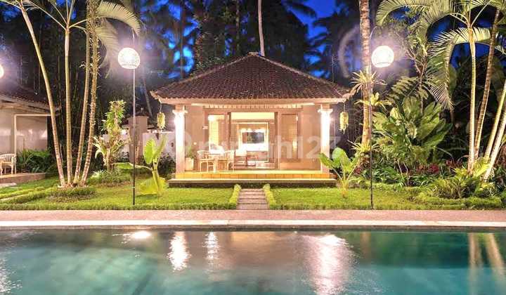 Villa Mewah Keren Bresela Payangan Ubud Bali
