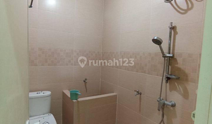 Disewakan Cepat Rumah Di Taman Surya 2 Lantai 2