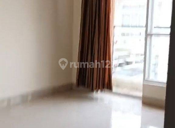 DI SEWAKAN RUMAH ROYAL PALM BEBAS BANJIR STRATEGIS 1