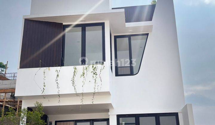 Rumah 2Lt Type Dago Luxury, Dekat Tol Padalarang, SHM 1