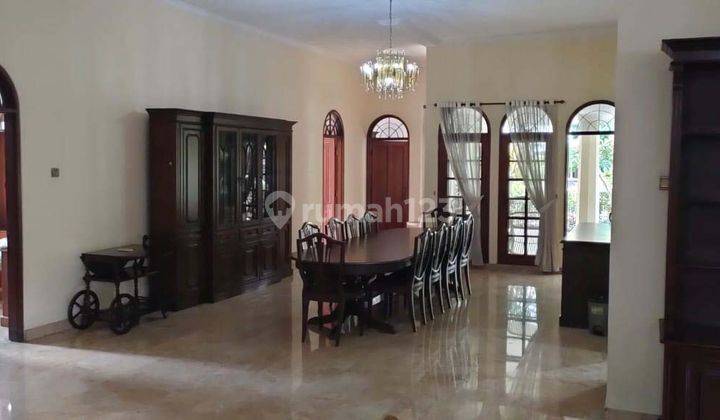 Rumah Ngantong Kawasan Elite Mega Kuningan Jakarta Selatan 2