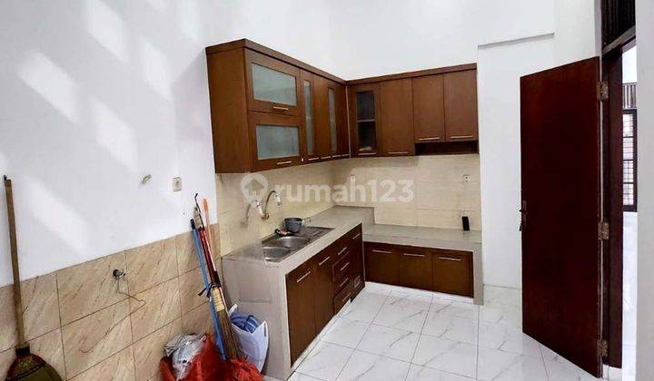 Rumah Cantik Siap Huni Taman Aries Meruya Utara Jakarta Barat 11