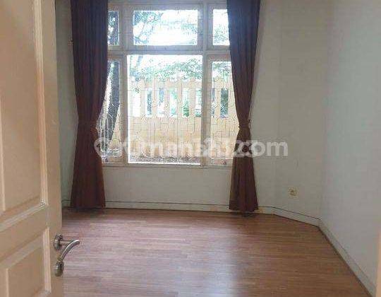 Rumah Exclusive Siap Huni Intercon Jakarta Barat 8