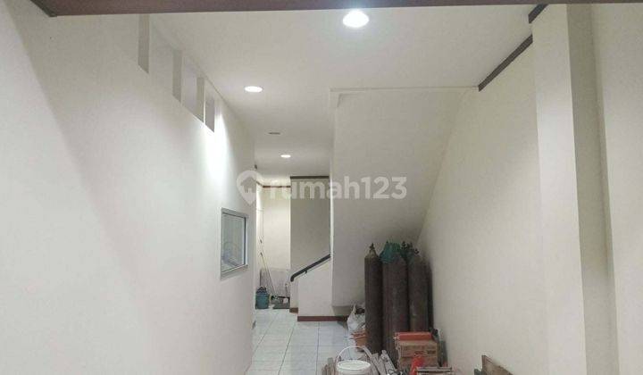 Ruko Siap Pakai Plaza Intercon Kembangan Jakarta Barat 1