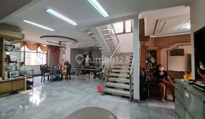 Rumah Cluster Exclusive Hadap Timur Intercon Jakarta Barat 1