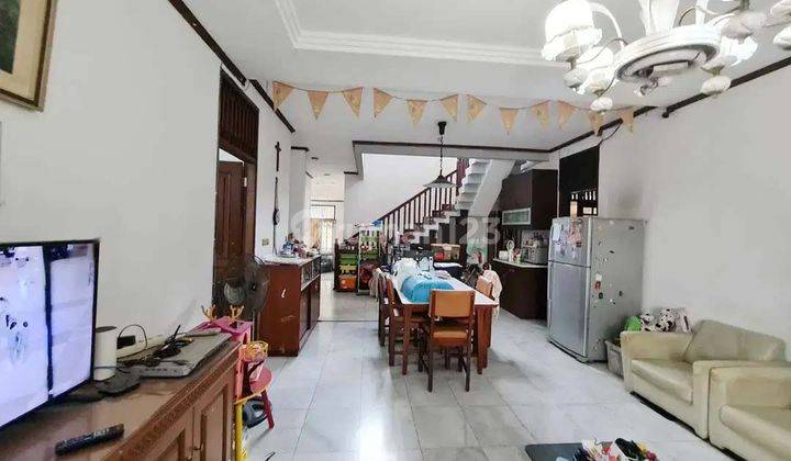 Rumah Tinggal Taman Kebon Jeruk Intercon Jakarta Barat 2