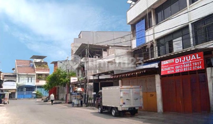 Ruko Staretgis 3 Lantai di Pejagalan Tambora Jakarta Barat