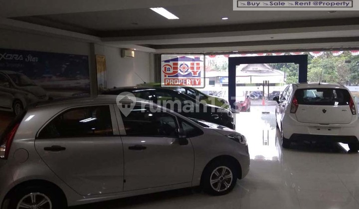Showroom Bengkel Sparepart dan Body Repair di Grand Depok City